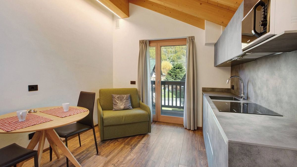 Bormio Apartment | Apartment "Olympic Chalet 12" with Mountain View, Balconies & Wi-Fi
