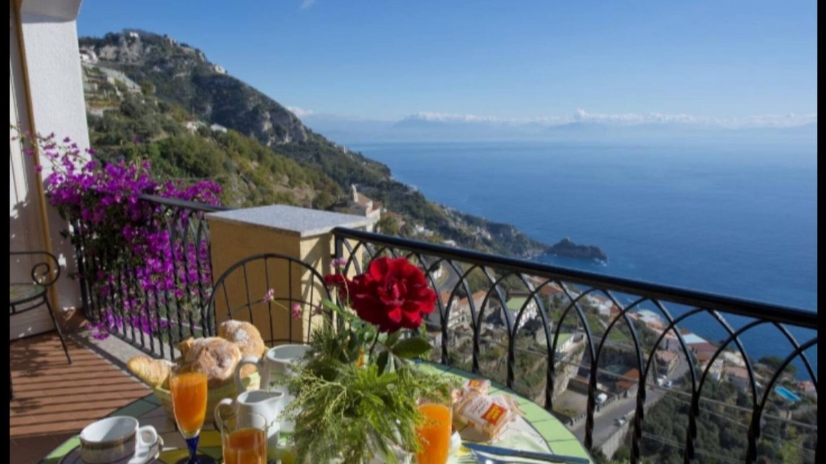 San Michele Apartment | Apartment on the Amalfi Coast with sea view - Near Naples
