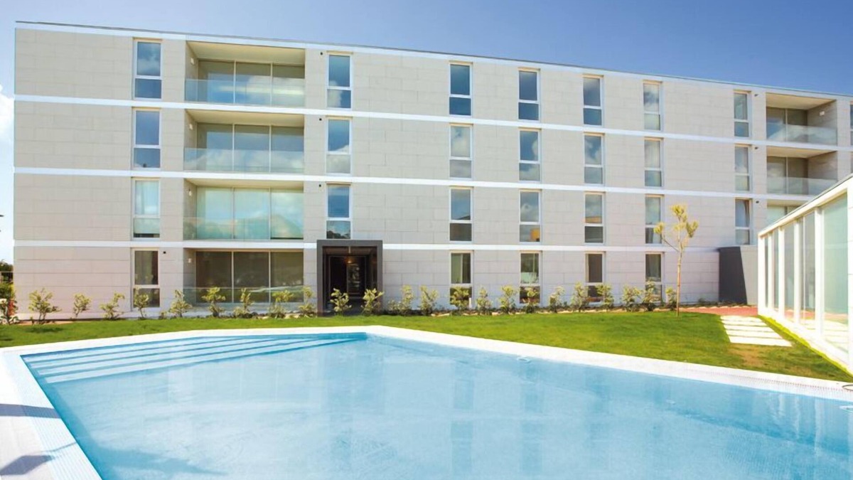 Vila do Conde Apartment | Apartment on the beach, perfect for surfing, hiking and incredible sunsets!