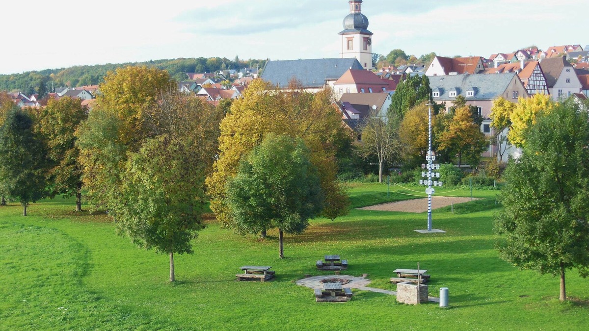 Lengfurt Apartment | Apartment on the Maintal Cycle Route