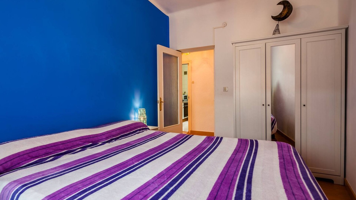 Santona Apartment | Apartment on the Santoña promenade, a few meters from the port and beach. WIFI