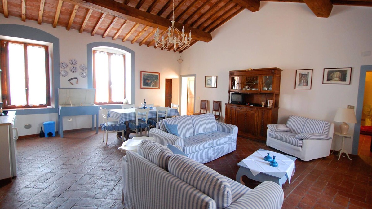 San Macario In Monte Apartment | Apartment on Tuscan Agriturismo close to a village