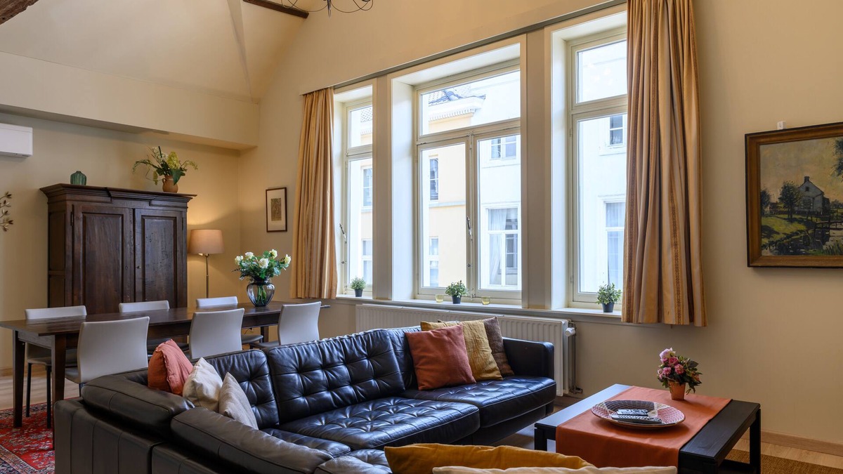 Historical Center Bruges Apartment | Apartment Onze-Lieve-Vrouw (OLV) - 3 bedrooms - 1st floor