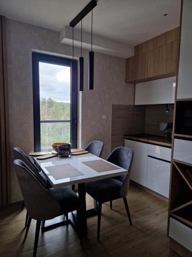 Divcibare Apartment | Apartment Ornament Lux