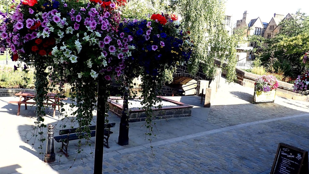 Wadsworth Apartment | Apartment overlooking the river in the heart of Hebden Bridge - Pet friendly!