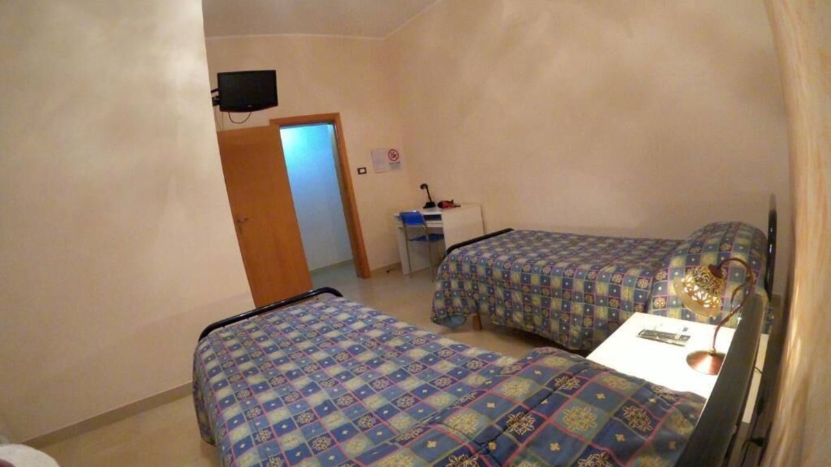 Biancavilla Apartment | Apartment overlooking Mount Etna. a few kilometers from Catania