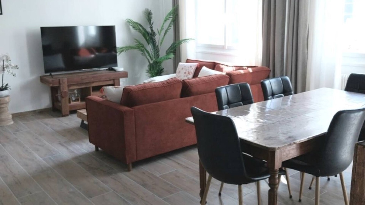 Saint-Omer Apartment | Apartment overlooking Notre Dame Cathedral, Hyper center.