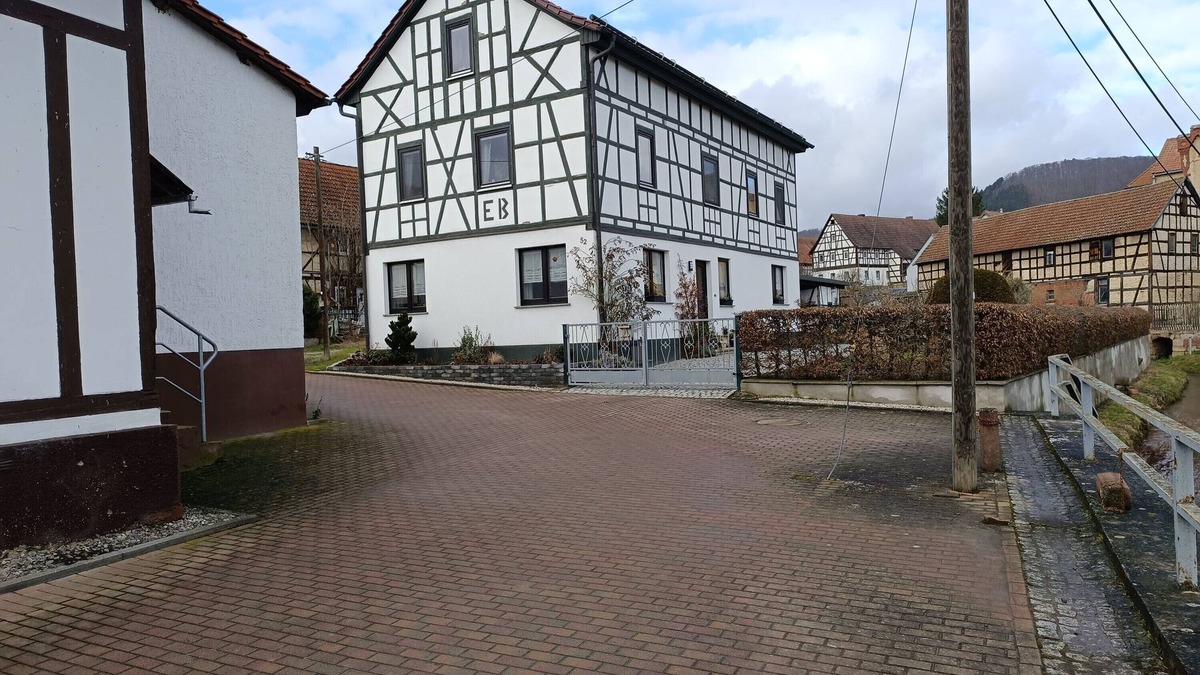 Uhlstadt - Kirchhasel Apartment | Apartment 'Papperitz' with Mountain View, Private Terrace and Wi-Fi