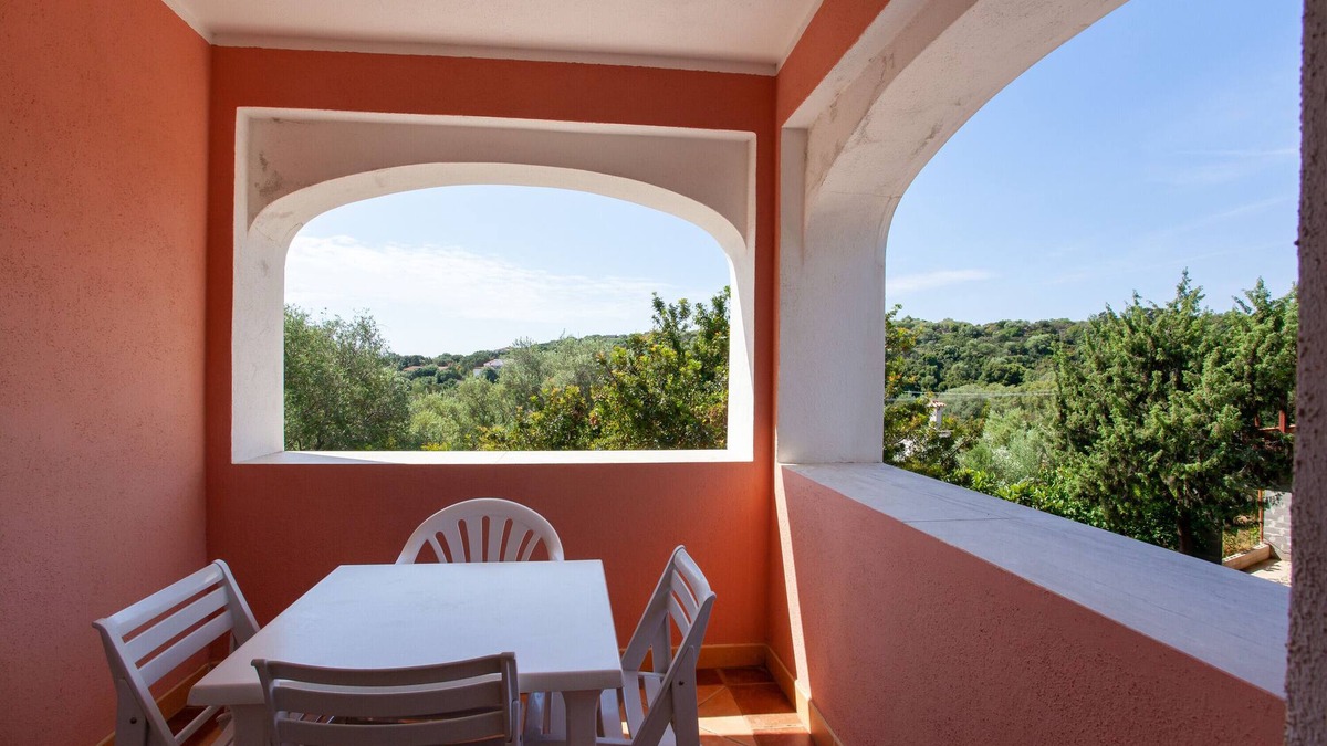 Sas Linnas Siccas Apartment | Apartment "Paguro" with sea view, garden and Wi-Fi