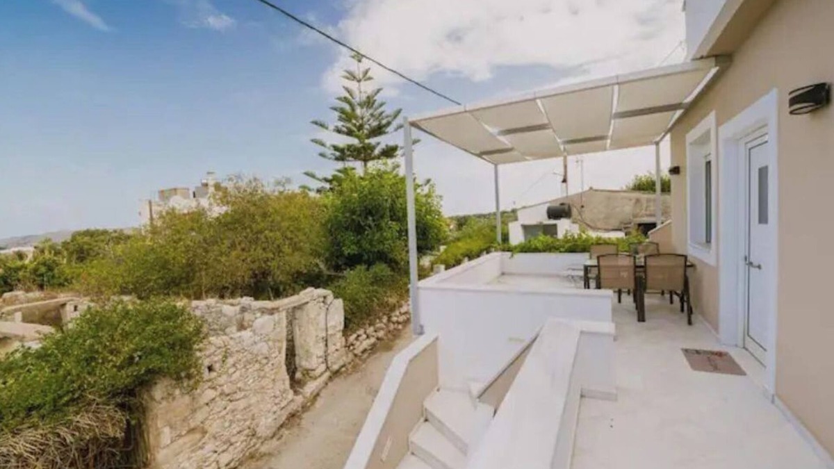 Monopari Apartment | Apartment 'Palailimnos' with Sea View, Wi-Fi and Air Conditioning