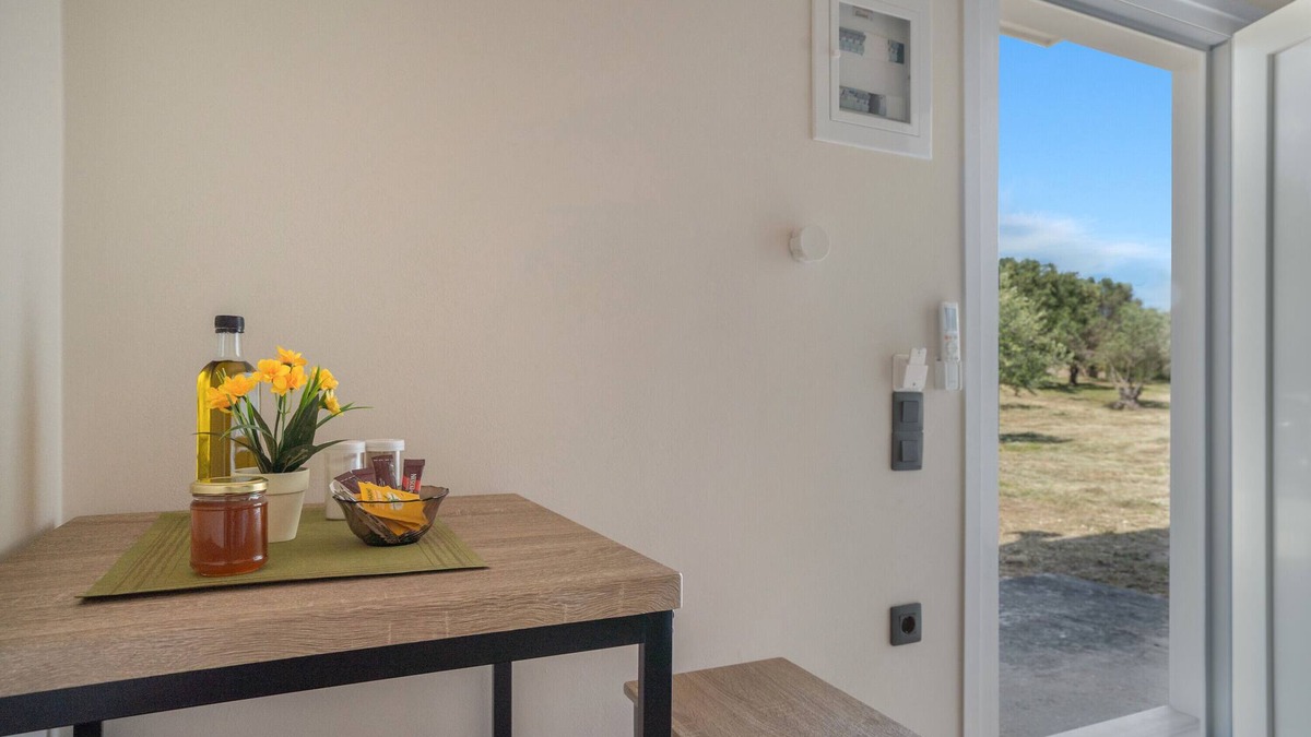 Sarlata Apartment | Apartment 'Panagis 4' with Mountain View, Wi-Fi and Air Conditioning