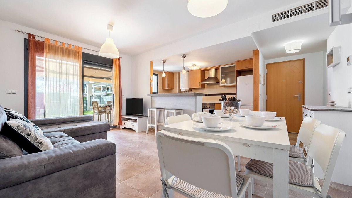 San Jorge Apartment | Apartment 'Panorámica Golf Resort' with Shared Pool, Wi-Fi and Air Conditioning