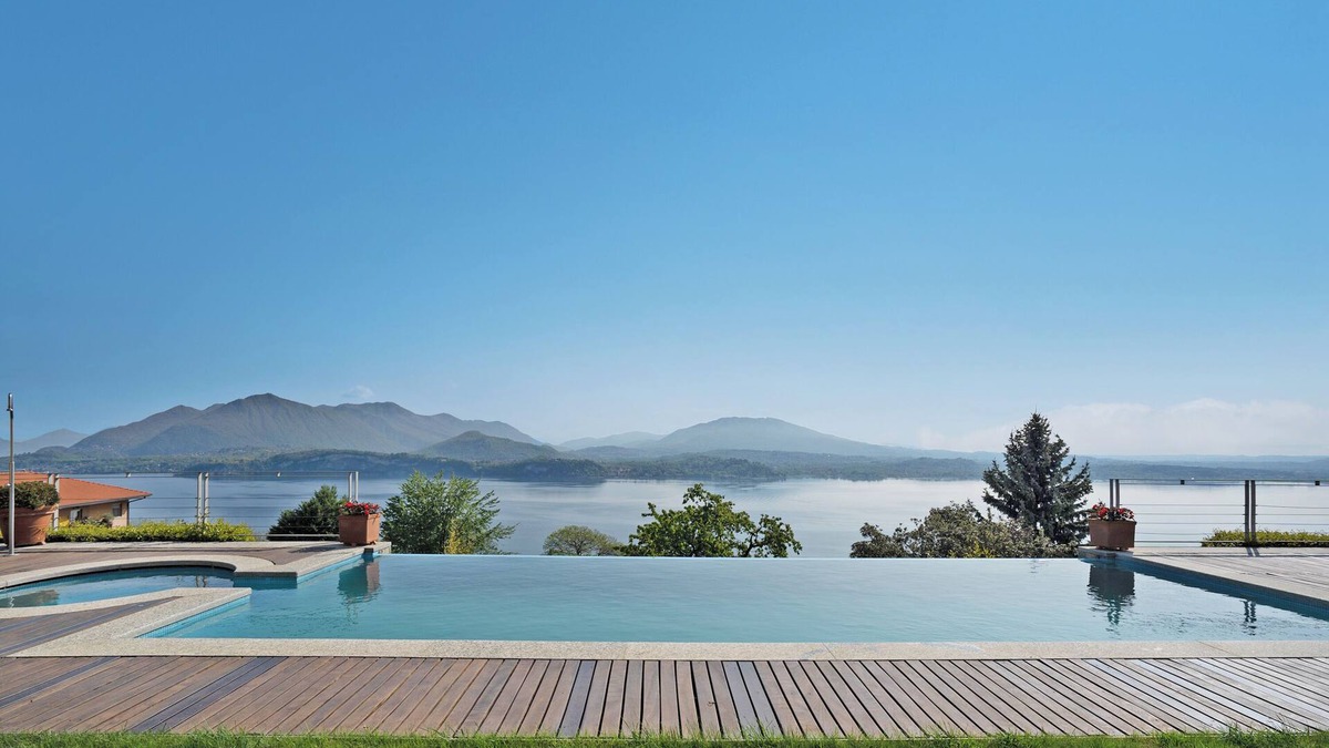 Carcioni Apartment | Apartment 'Paola's' with Lake View, Private Pool and Wi-Fi