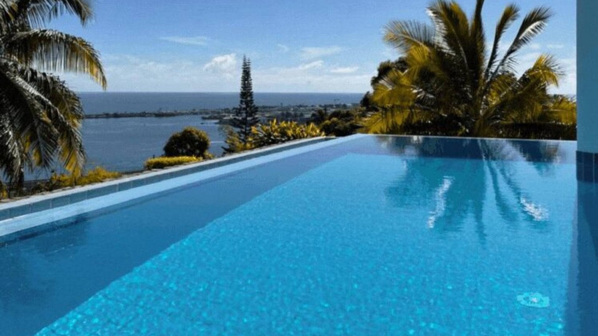 Faaa Apartment | Apartment Papeete-Airport, Parking, wifi, AC,Pool