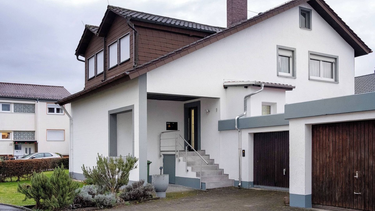 Teningen Apartment | Apartment 'Pension Zum Europapark' with Mountain View, Shared Terrace and Wi-Fi