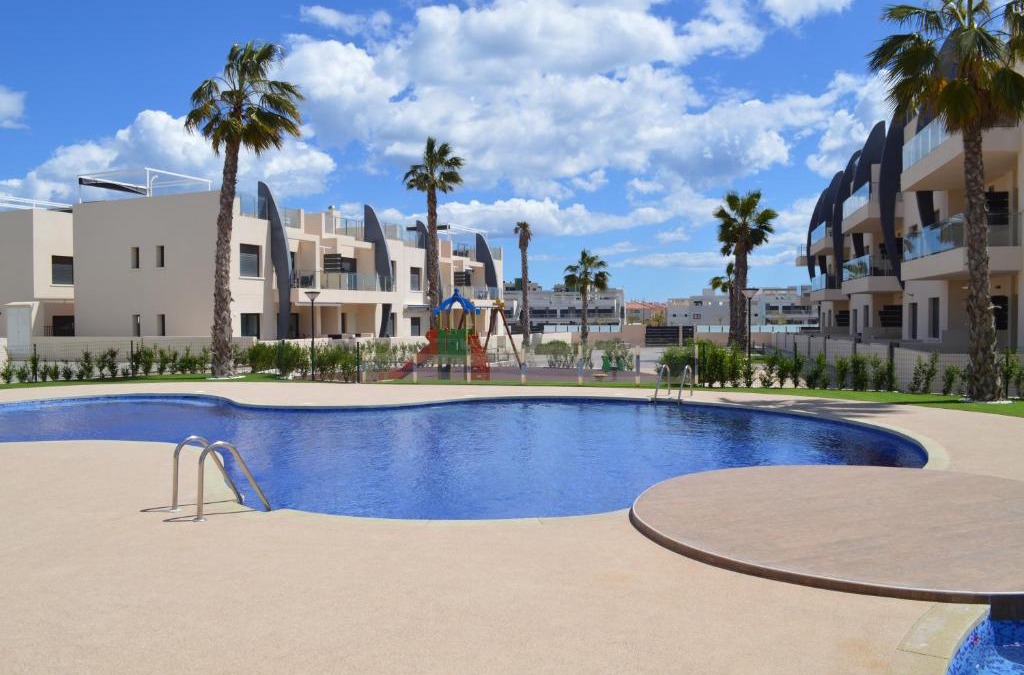 Pueblo Latino Apartment | Apartment Playa Elisa Bay