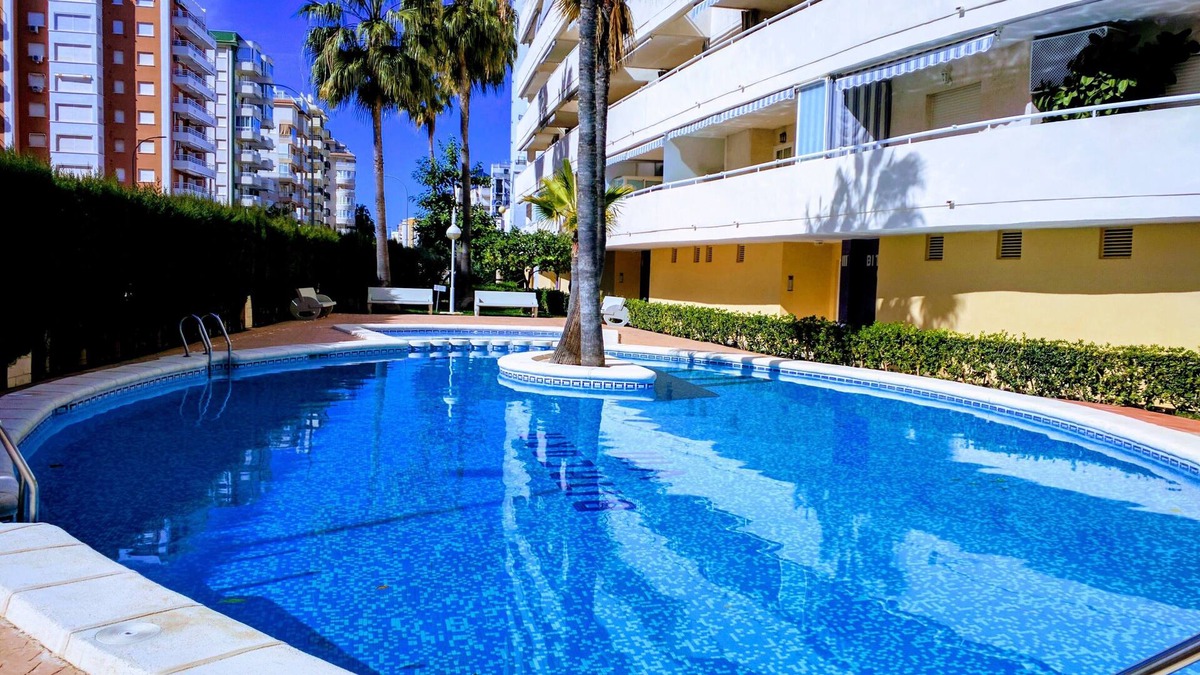 Grau i Platja Apartment | Apartment Playa Gandia-pool-air conditioning-Internet 100Mb-Only Families