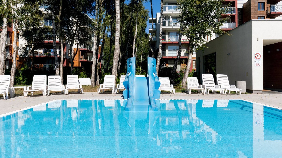 Kolobrzeg Apartment | Apartment Polanki E305 with bedroom and balcony