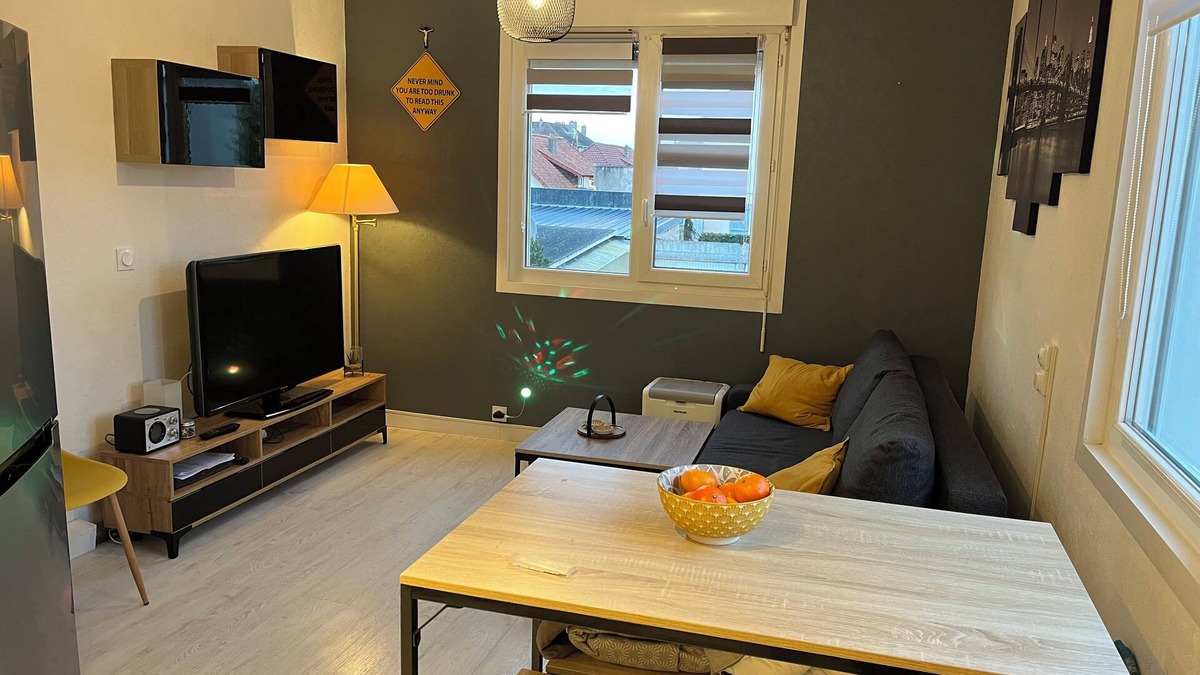 Ouistreham Apartment | Apartment Port-de-mer