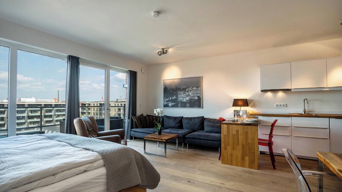 Uberseestadt Apartment | Apartment Portus 21 close to City Centre with Balcony & Wi-Fi incl. Linen and Towels