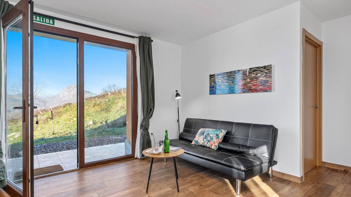 Santianes de Ola Apartment | Apartment 'Prao' with Mountain View, Private Terrace and Wi-Fi