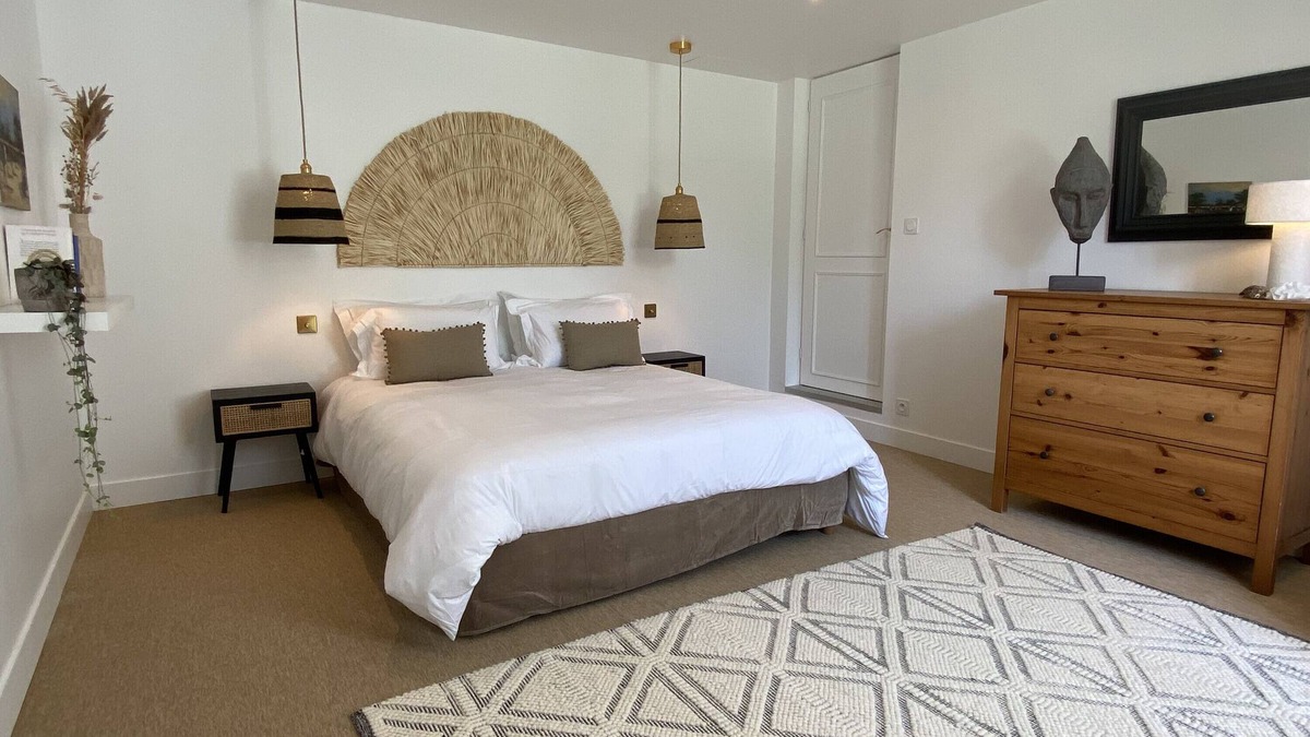 Clohars-Carnoet Apartment | Apartment 'Prat Bras - T1 Cocooning' with Shared Garden and Wi-Fi