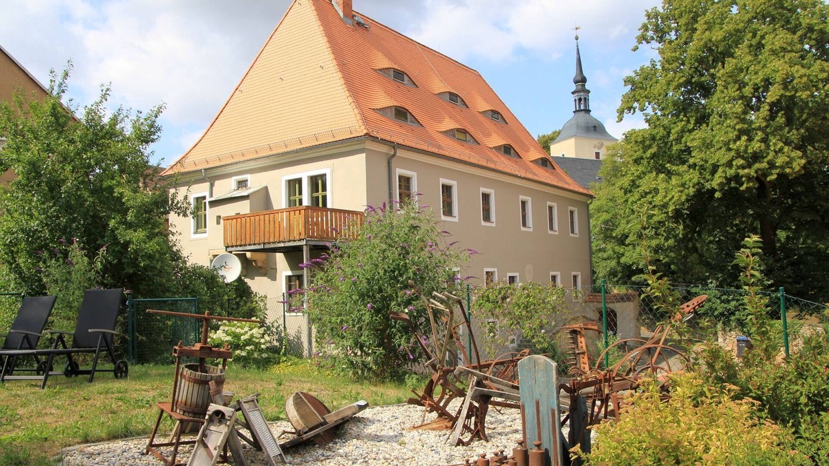 Maxen Apartment | Apartment-Private Bathroom-Garden view-Fewo Pfarrhaus Maxen