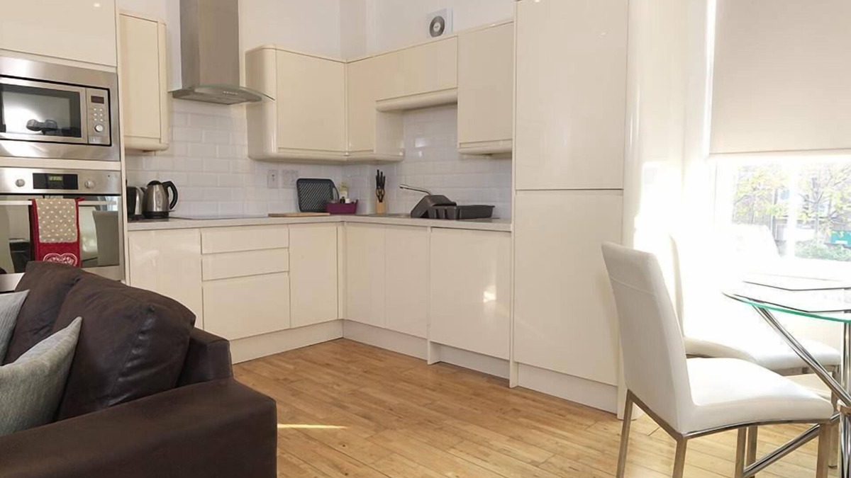 Andover Apartment | Apartment-Private Bathroom-2 Bedrooms