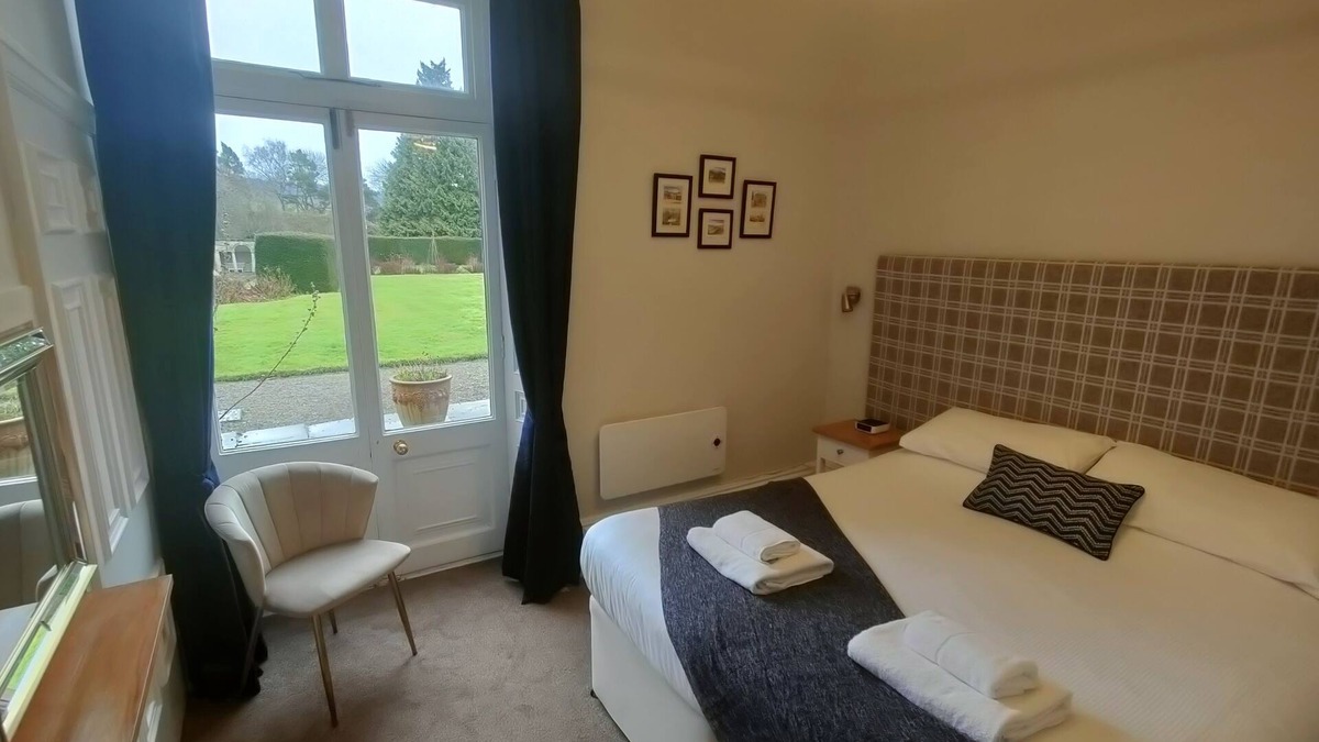 Thirsk Apartment | Apartment-Private Bathroom-Hambelton