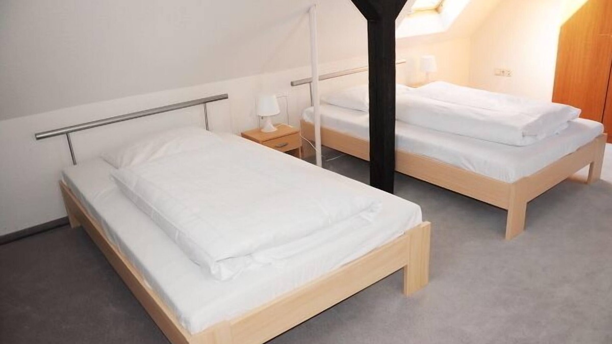Ulm Apartment | Apartment-Private Bathroom-City view