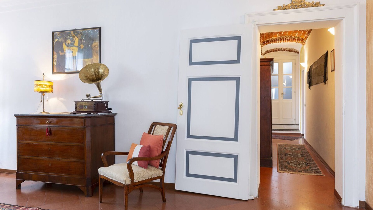 Borgo Ticino Apartment | Apartment-Private Bathroom-Balcony-Vivaldi