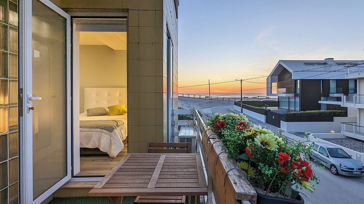 Costa Nova do Prado Apartment | Apartment 'Costa Nova Ocean View' with Sea View, Wi-Fi and Air Conditioning