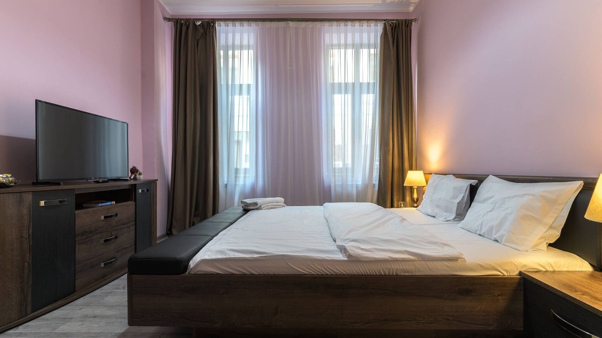 Center Apartment | Apartment Queen - CENTRAL