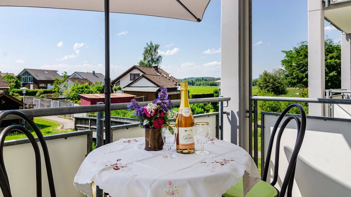 Illmensee Apartment | Apartment 'Relaxen Am Illmensee' with Balcony and Wi-Fi