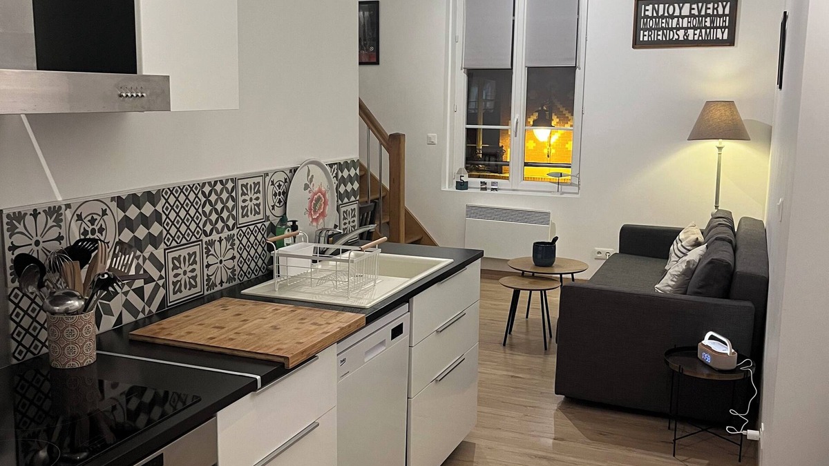 Houlgate Apartment | Apartment renovated to 50 meters from the beach