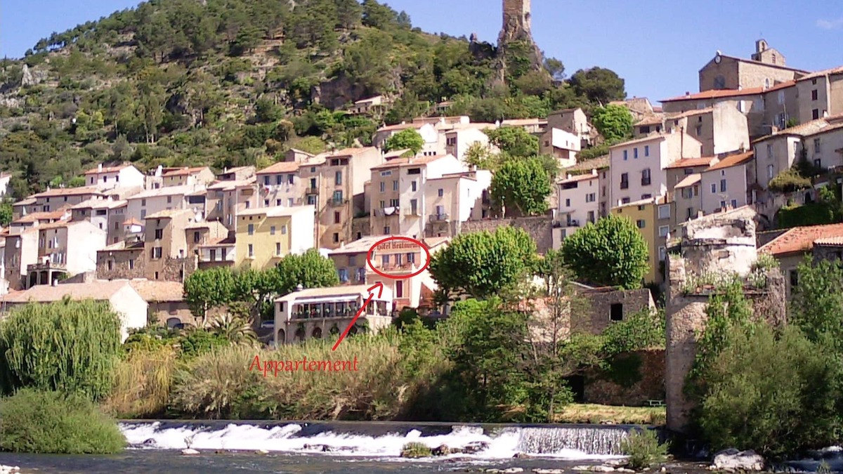 Roquebrun Apartment | Apartment rental overlooking the river in the heart of the village of Roquebrun