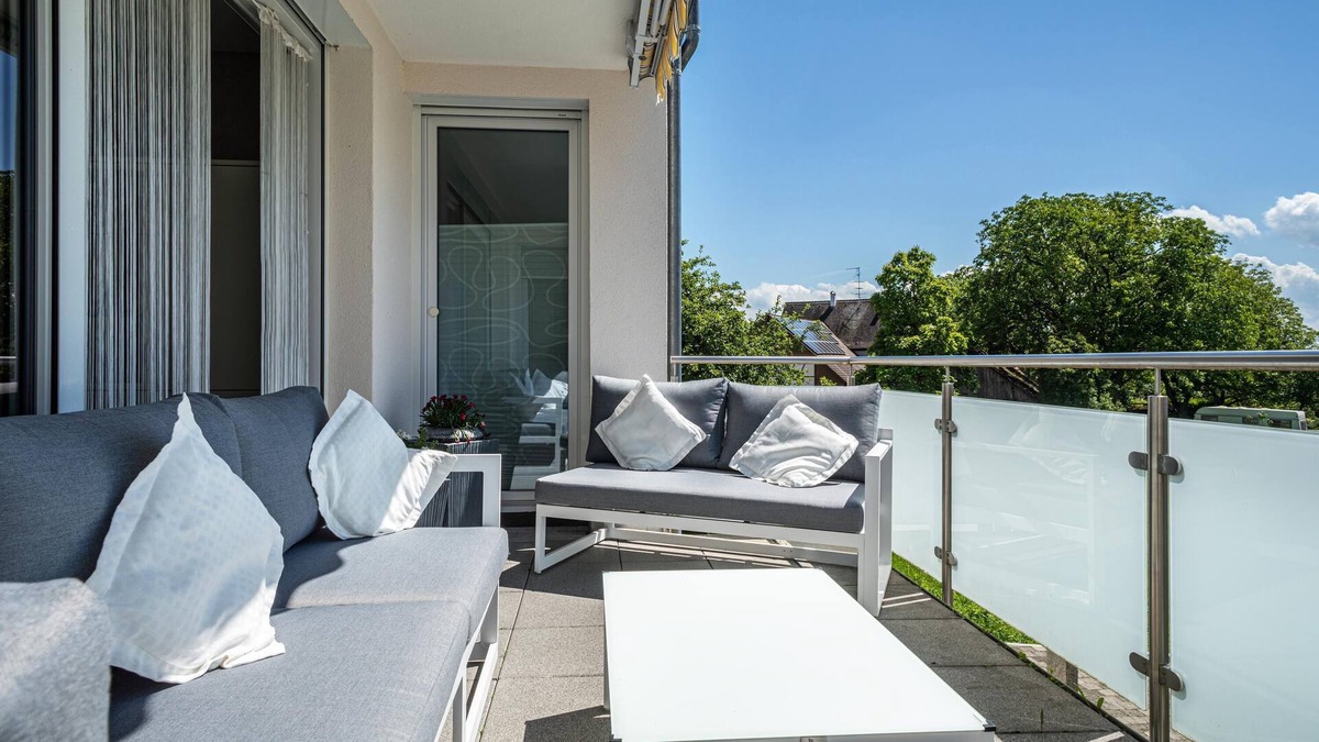 Schnetzenhausen Apartment | Apartment "Residenz 1" with Panoramic Mountain View, Covered Terrace & Wi-Fi