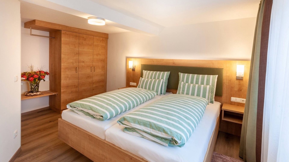 Waechtersbach Apartment | Apartment 'Rhön' with Shared Terrace, Shared Garden and Wi-Fi
