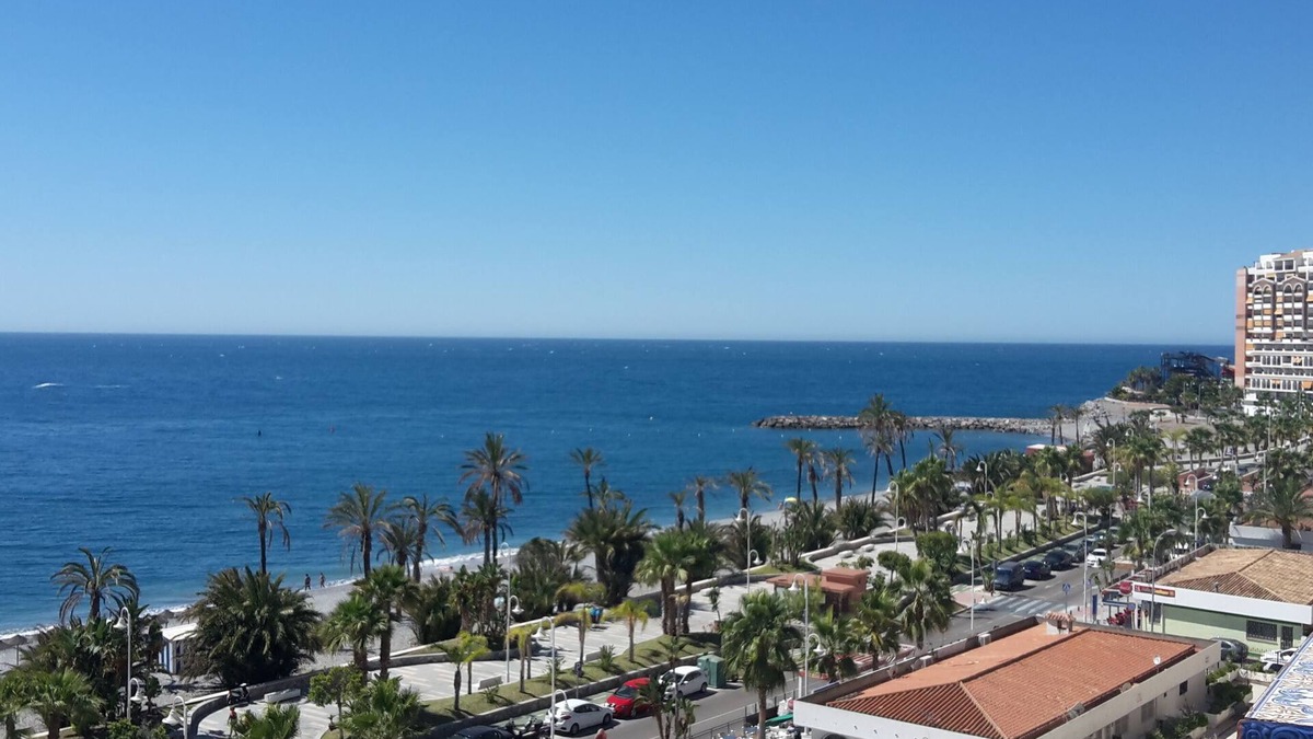 Velilla-Taramay Apartment | Apartment - right on the sea - large balcony - wonderful sea view
