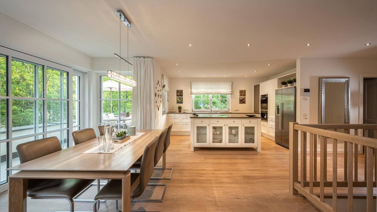 Eben im Pongau Apartment | Apartment 'Ronacher' with Mountain View, Private Terrace and Wi-Fi