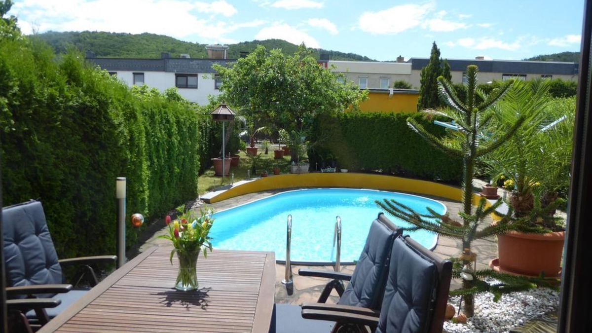 Thale Apartment | Apartment rosehip path