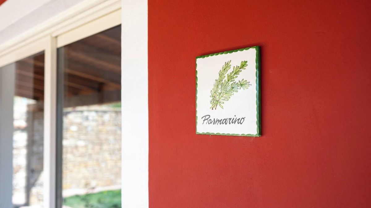 Montecorice Apartment | Apartment 'Rosmarino' with Sea View, Wi-Fi and Air Conditioning