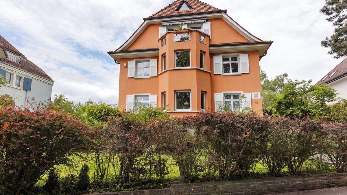 Konstanz Apartment | Apartment 'Rotes Haus' with Mountain View, Private Terrace and Wi-Fi