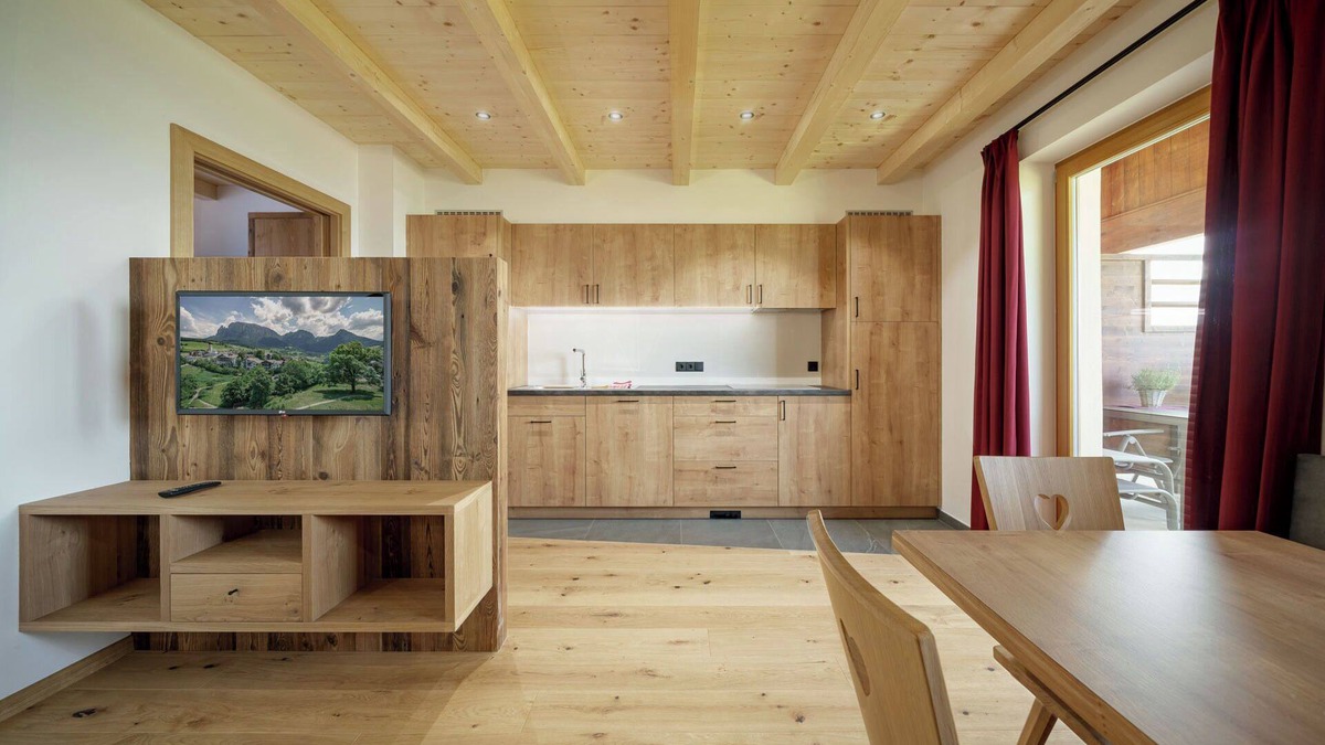 Fie allo Sciliar Apartment | Apartment 'Salbei' with Mountain View, Private Terrace and Wi-Fi