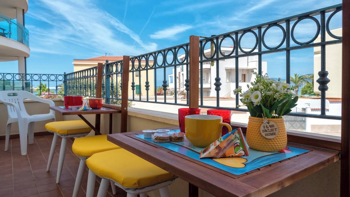 Lido Apartment | Apartment San Giovanni Lido Close to the Beach with Sea View & Balcony
