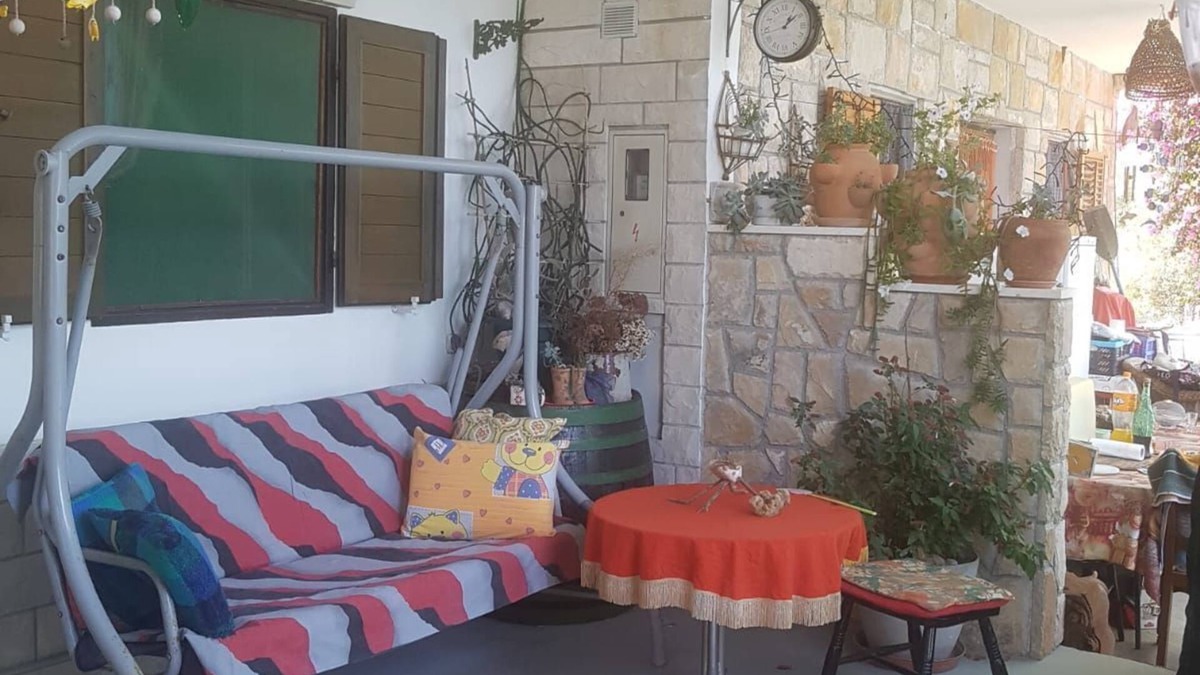 Pokrivenik Apartment | Apartment Sanka (46881-A2) - Gdinj - island Hvar