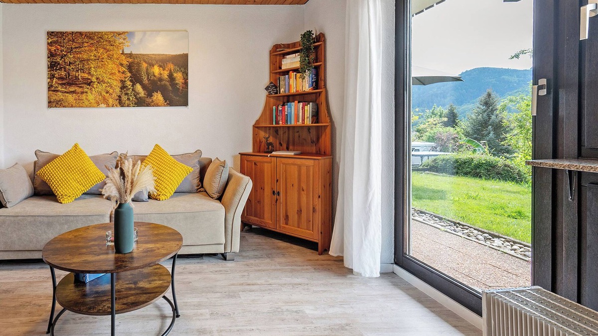 Scheuern Apartment | Apartment 'Schiel' with Mountain View, Private Terrace and Wi-Fi
