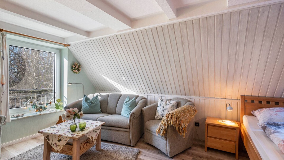 Schulp Apartment | Apartment 'Schimmelreiter' with Private Terrace, Shared Garden and Wi-Fi