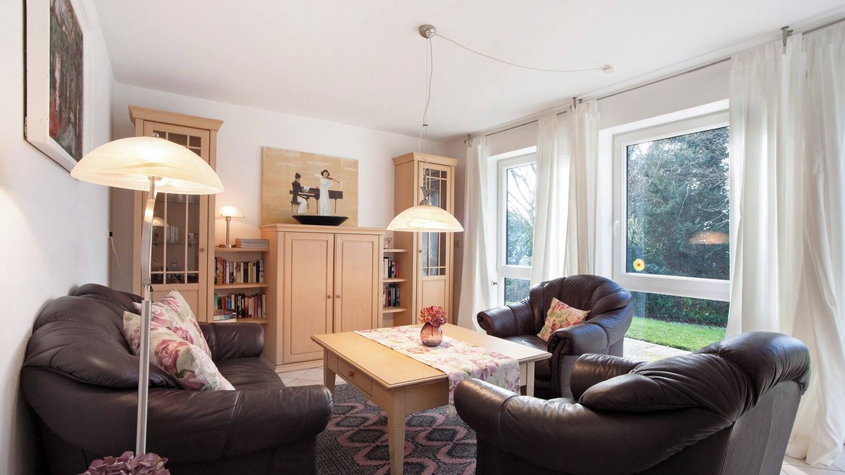 Vogt Apartment | Apartment 'Schoeneberg' with Private Terrace, Private Garden and Wi-Fi