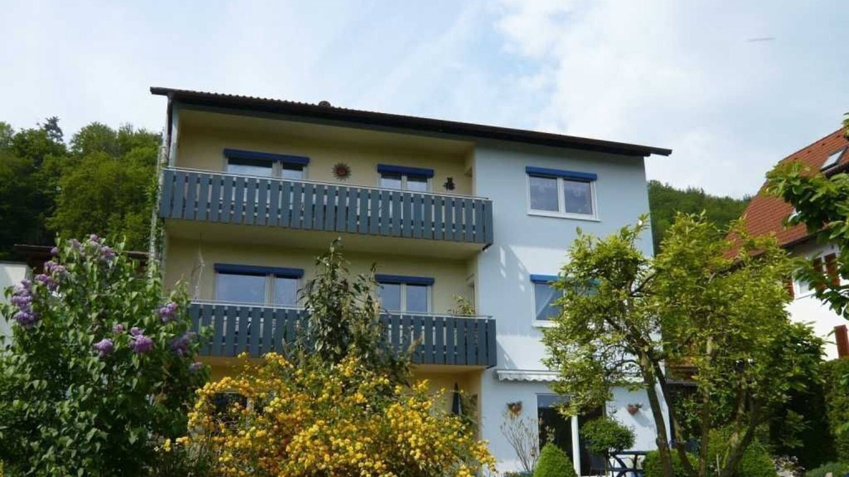 Schwoerstadt Apartment | Apartment Schulz - Apartment Rhein-Blick-90 qm, south-facing balcony, max. 4 people